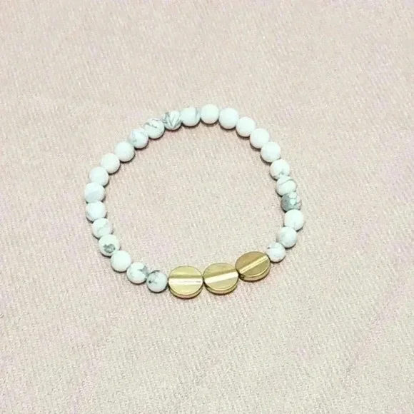 WHITE MARBLE STONE BRACELET - Picture 2 of 4
